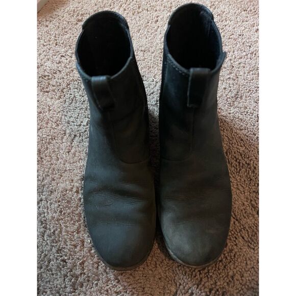 Teva Women's Ellery Pull On Black Leather Waterproof Chelsea Boots 6.5 - Picture 2 of 4